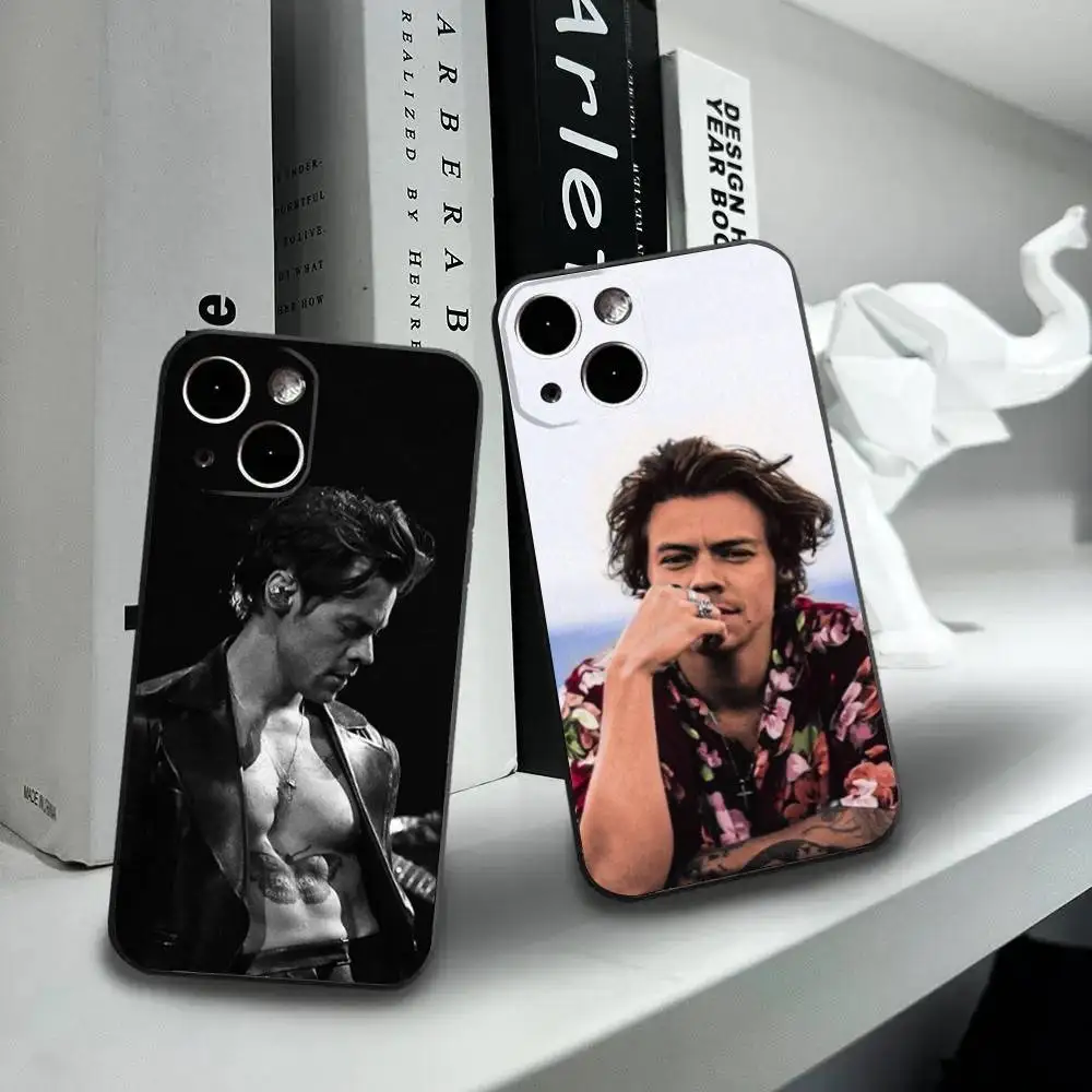 

Singer H-HaRRy S-Styles Phone Case For iPhone16,15,14,13,12 Mini 11 Pro XR,X,XS,MAX 7,8 Plus Silicone Cover Soft Black