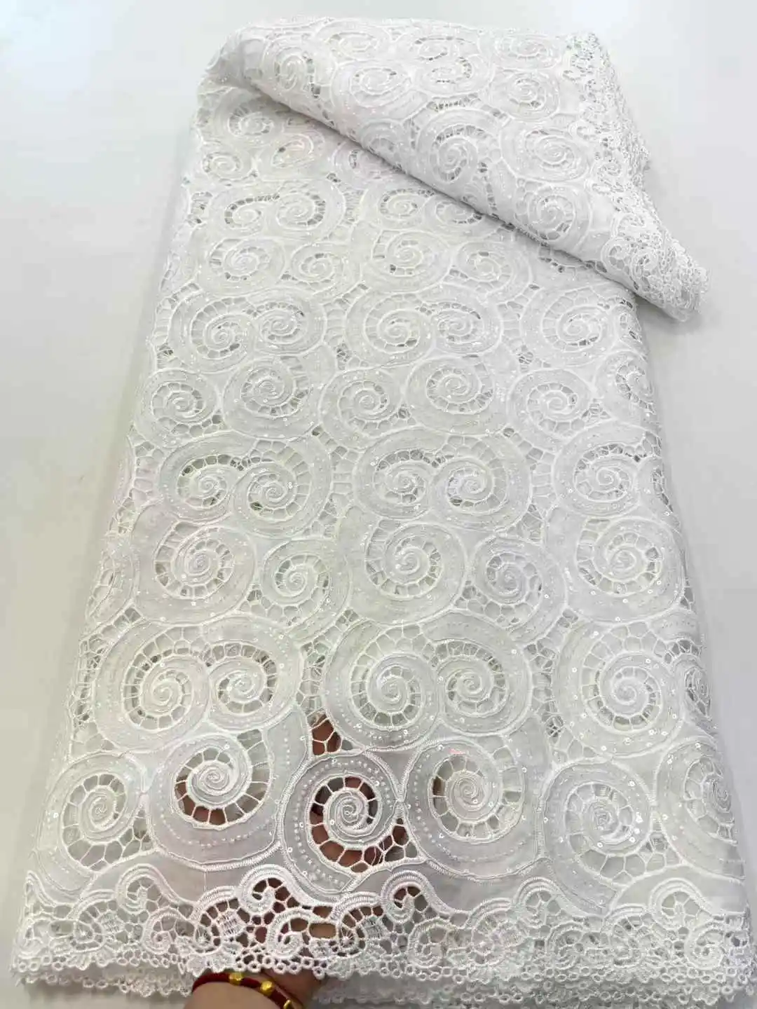 

2025 Luxury Elegant Handmade Embroidery Sequins Beaded Lace High Quality African Sequins Lace Fabric for Wedding Sewing