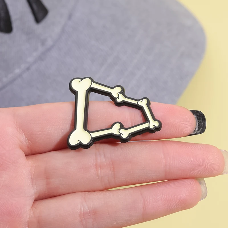 Creative Bone Frame Cap Decorative Pins Clothes Backpack Enamel Pins Metal Accessories Lapel Badge Jewelry Gift for Friends