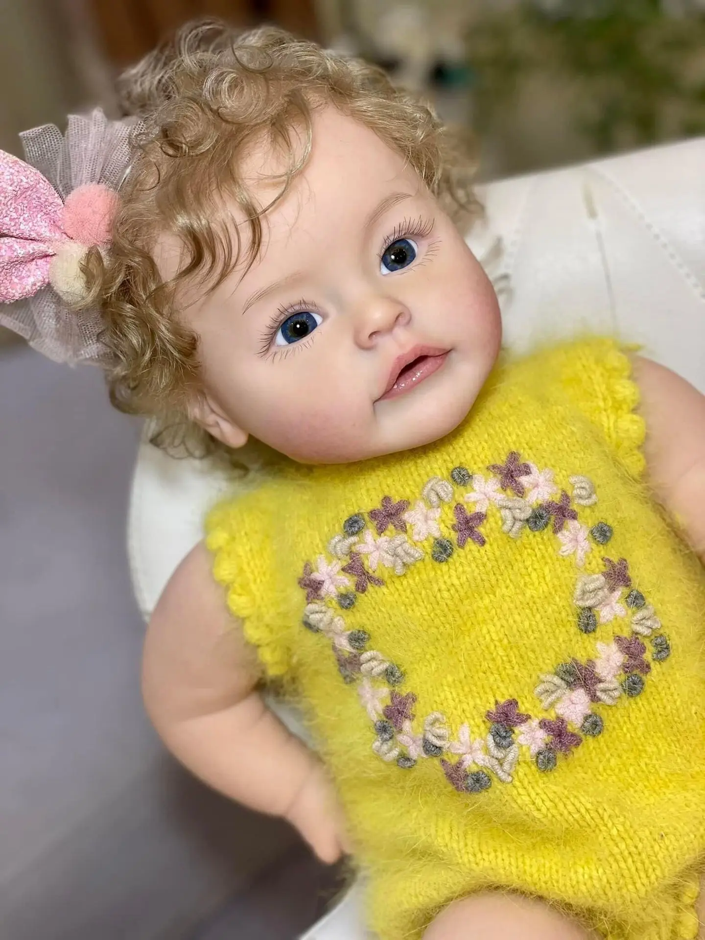 SUESUE bebes 60 CM Reborn Dolls Menina Curly Hair Lifelike Soft Silicone Cloth Body Newborn Boneca Toys Kids Birthday XMAS Gift