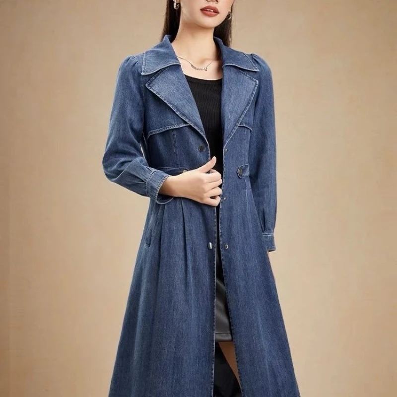 

2025 весенне-осенний костюм с воротником и высокой талией, синий джинсовый плащ с длинными рукавами, женские повседневные винтажные потертые пальто