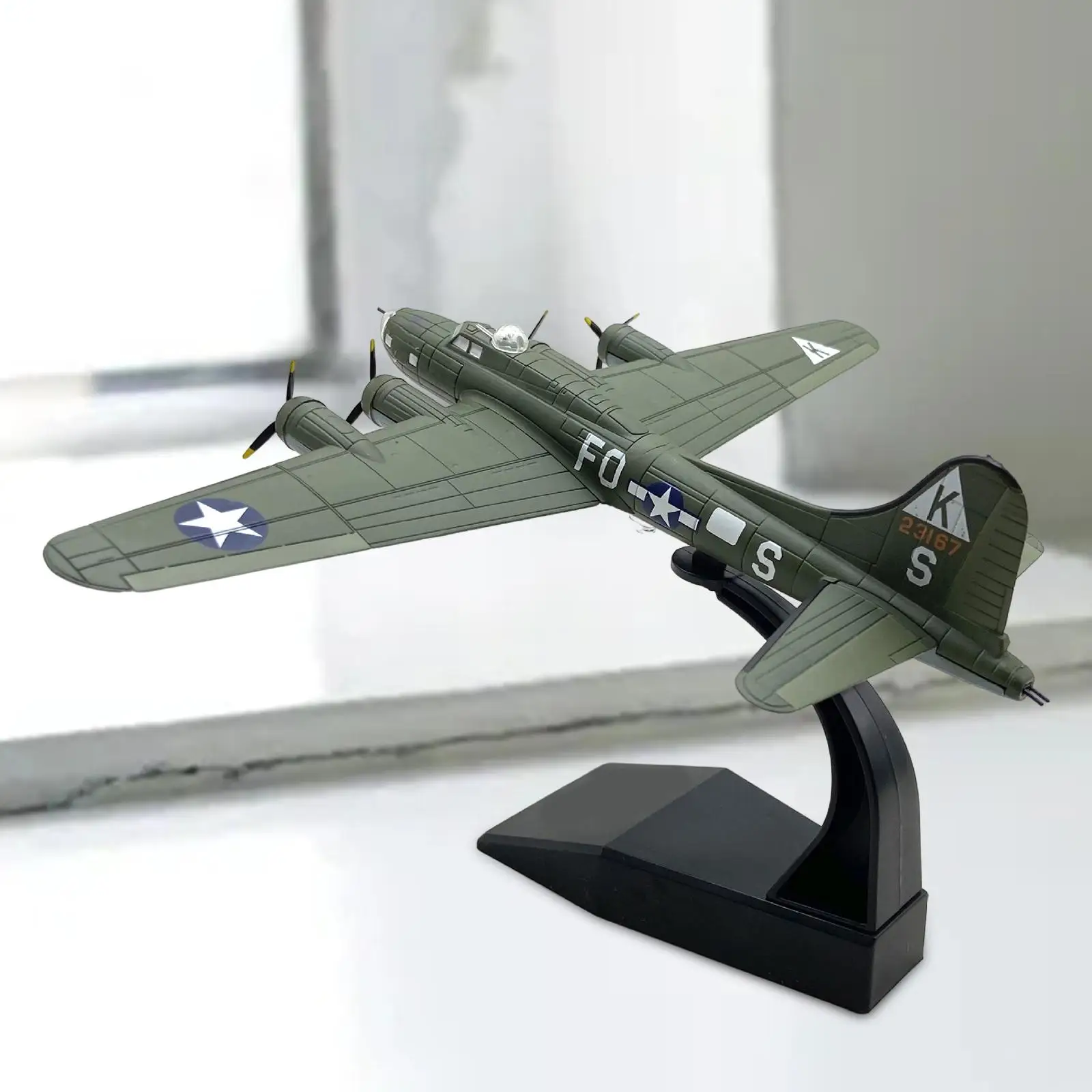 1: 144 Alloy US B 17 Aircraft Model with Display Stand Versatile Professional Durable Bombardment Aircraft Model Lifelike