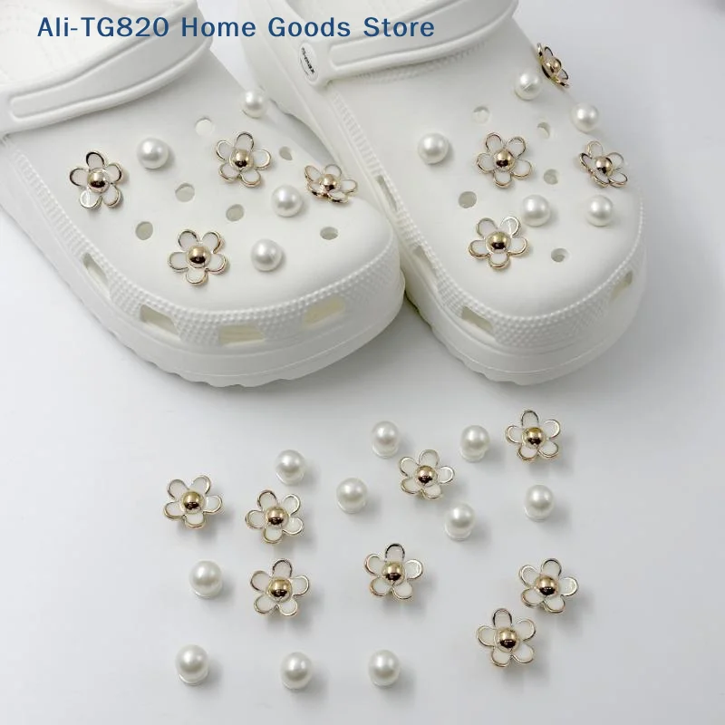[TG820]16PCS Fashion Shoe Charms Set Accessories Hole Shoe Buckle Summer Cute Pearl Daisies 3D Shoes Decorations
