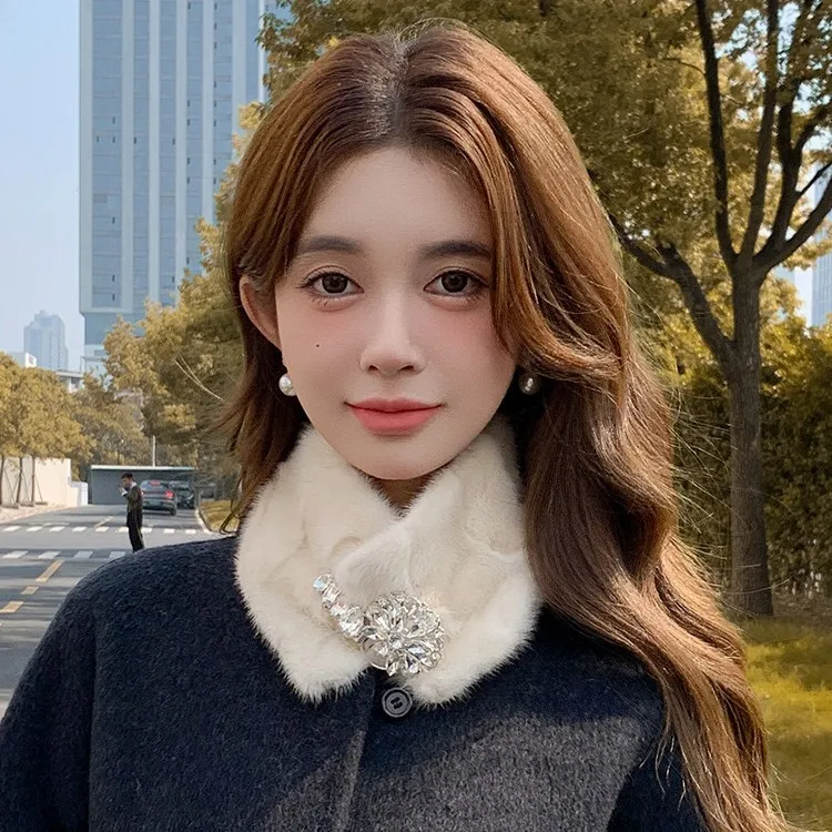 

Real Natural Mink Fur Snood Scarves Cross Scarf For Women Autumn Winter Keep Warm Thick Plush Neck Collar Solid Color Girl Gifts