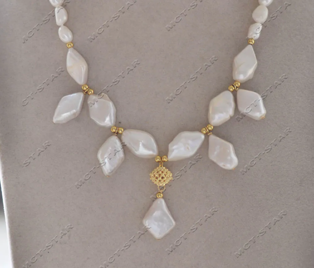 

Z12962 19" 16mm White Baroque Diamond Shape Coin Freshwater Pearl Necklace Pendant