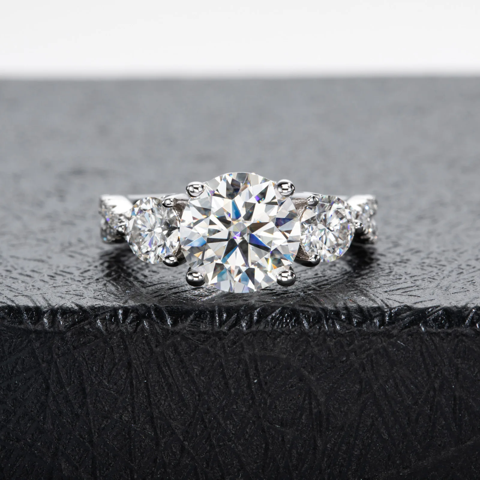 Carnica 9mm 3CT Stone Real Moissanite Ring for Women 100% S925 Sterling Silver Twisted Arm Sparkling Wedding Band GRA D Color