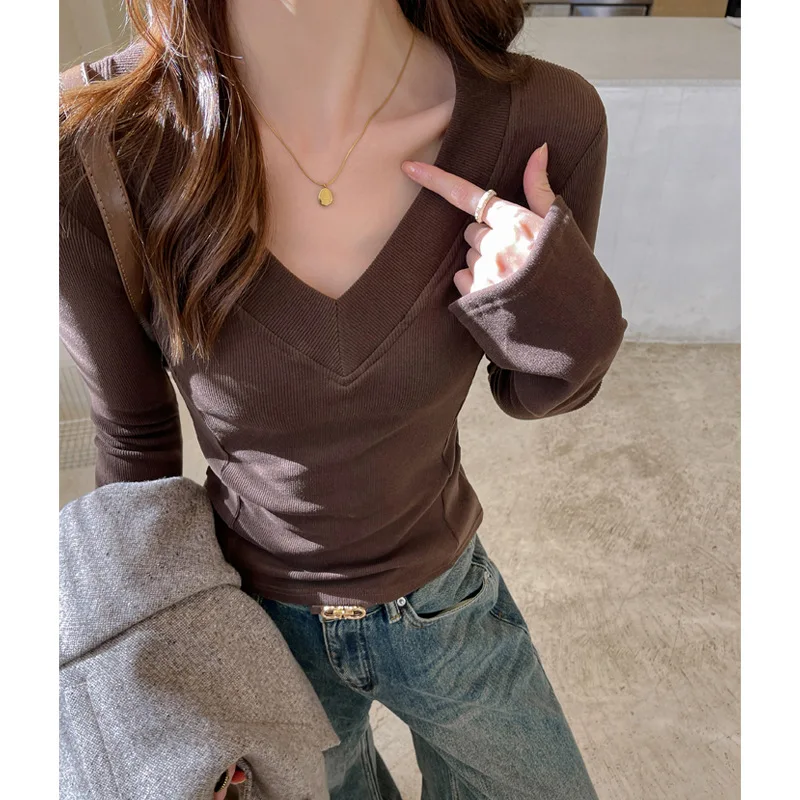 

American big V-neck German velvet threaded fleece base shirt women's inner layer autumn and winter slim flared sleeve straight s