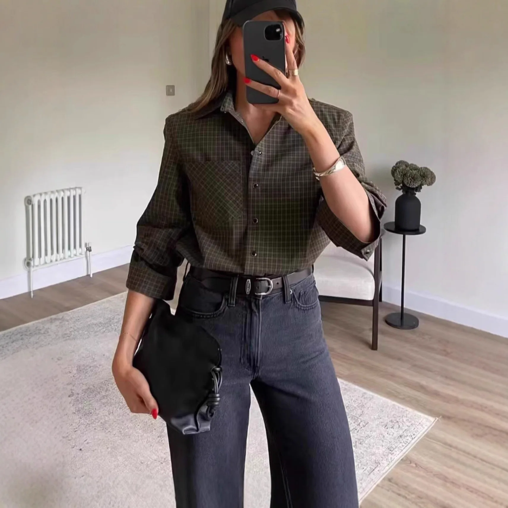 

Женская свободная клетчатая рубашка, осенне-зимняя винтажная модная блузка с длинным рукавом и воротником на подплечниках, однобортное пальто