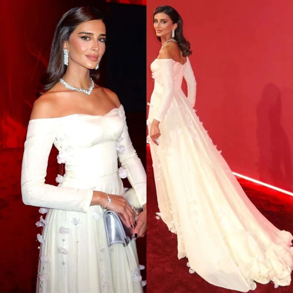 

Customized Exquisite Satin Boat Neck Evening Dress Delicate Flowers Prom Dresses Luxury Long Sleeves Special Occasion Gowns