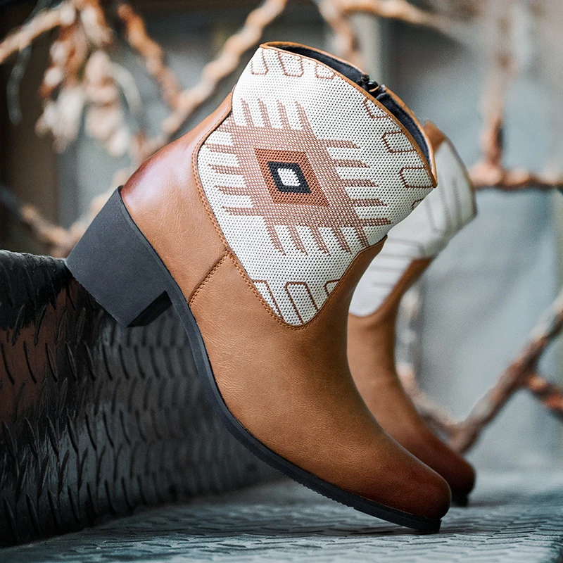 

Men Boots with PU Splicing Fashionable Classic Pointed High Heeled Zipper Comfortable Short Boots