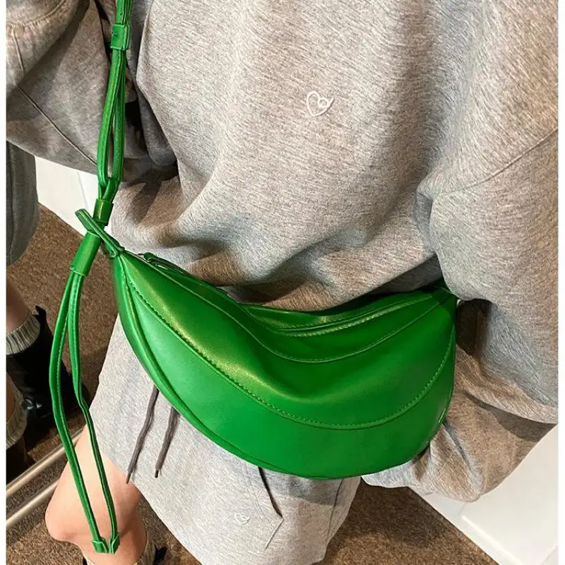 2024 Fashion Green Dumplings Bags For Women Luxury Designer Handbag Leather Chest Bag The New Shoulder Crossbody Banana Bag