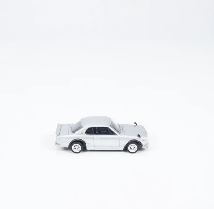 Tarmac Works 1:64 2000 (KPGC10) Silver Special edition Model Car