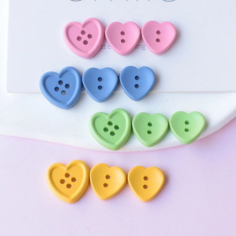 WFFNNKC 20-30Pcs Color Love Heart Button Resin Ornaments DIY Garment Shoes Sewing Crafts Supplies Kid Handmade Decor Accessories