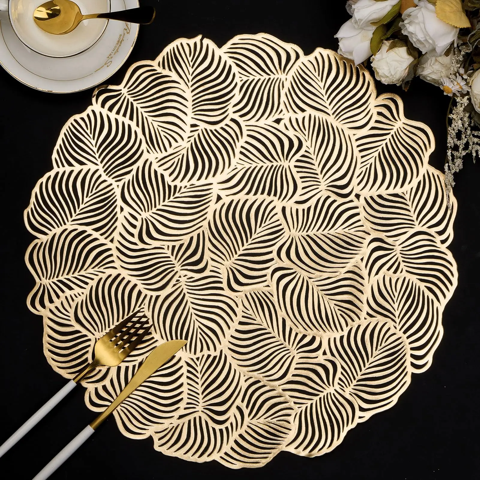 Gold Placemats Vinyl Table Place Mat, 15 inch Round Placemats for Kitchen Home Decoration Holiday Centerpiece Accessories