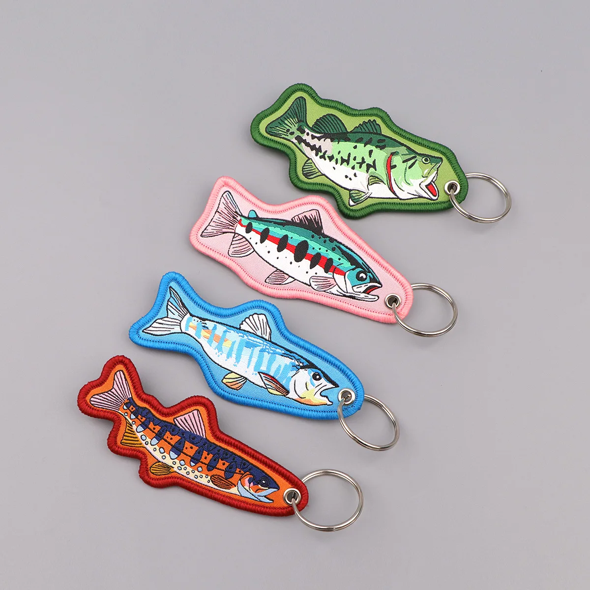 3個入り漫画魚織りラベルキーホルダーペンダントキーリングオフィスidバッジデコレーション織物キーホルダーアクセサリーキーリング