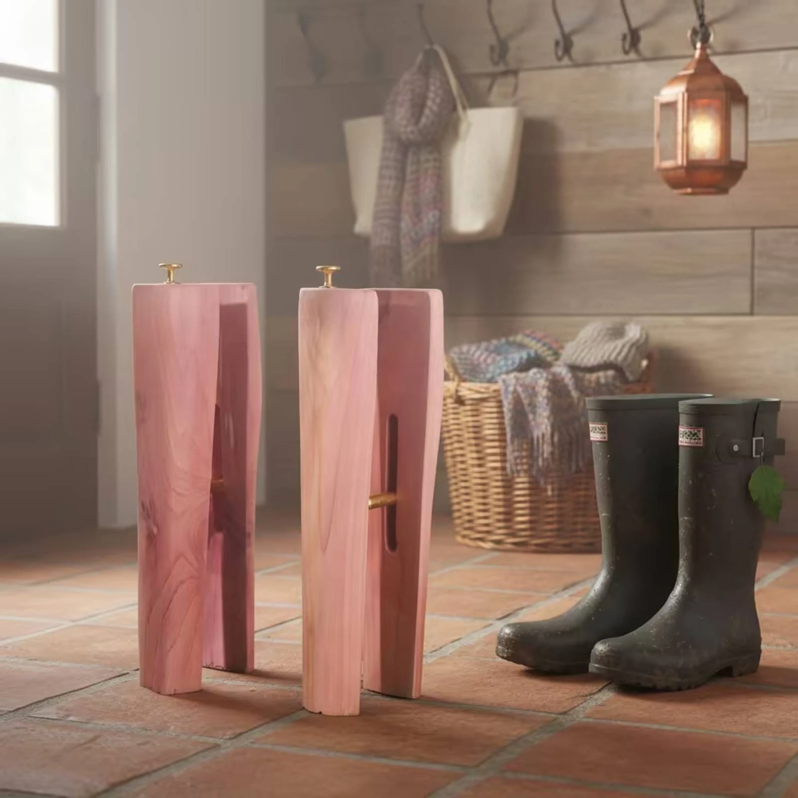 Cedar Wood Boot Stretcher Adjustable Boot Tree Boot Shaper Boot Shaft Shaper Boot Insert for Tall Boots Storage