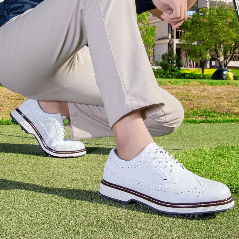 Men's Brogue Golf Shoes Spiked Cleats Anti-slip Comfortable Vintage Leather Golf Sneakers Professional Outdoor Golf Training - view 4