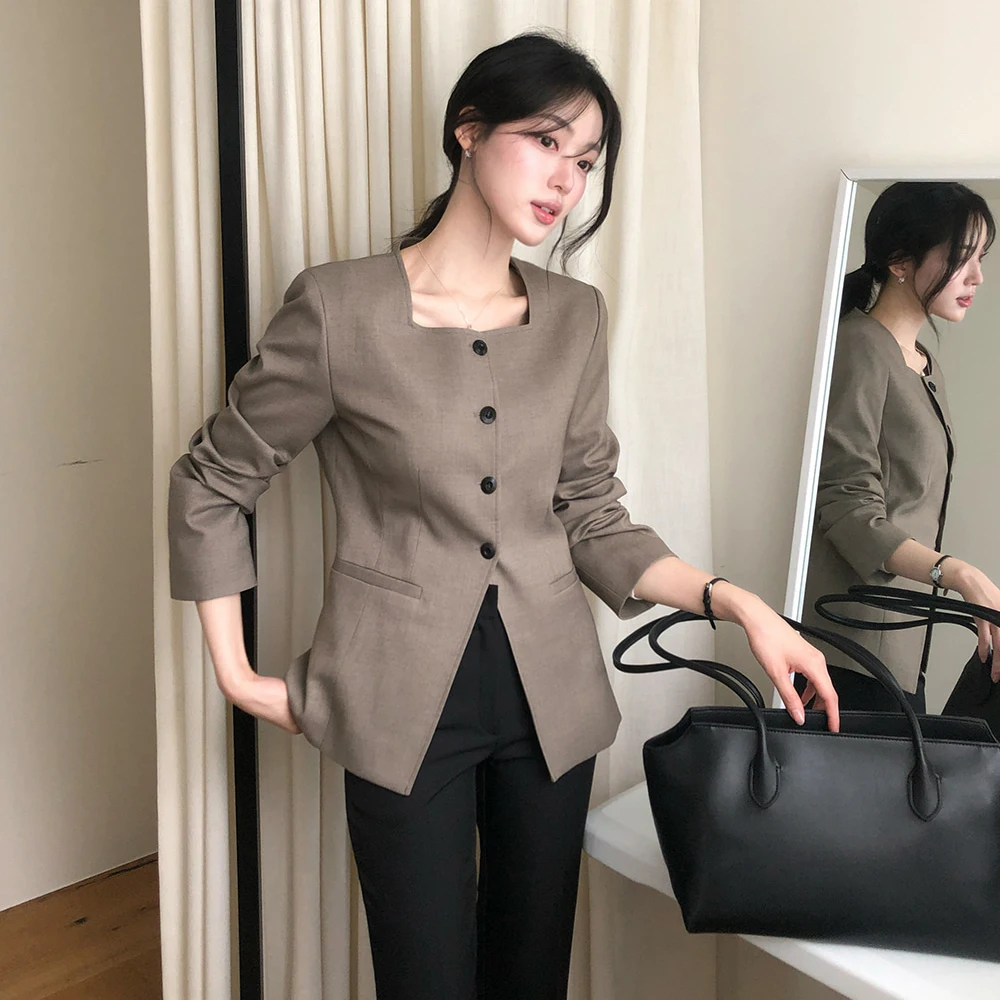 Elegant Slimming Waist Design Square Collar Single Button Casual Style Women's Top Outerwear Polyester Fiber Long Sleeve