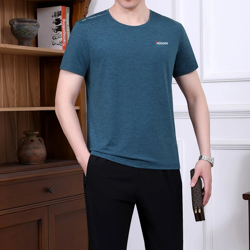 

2025 New Ice Silk Men's Casual Sportswear Set ort Sve T-irt Dad Summer Clothes Two-Piece Set Comfortable Breathable