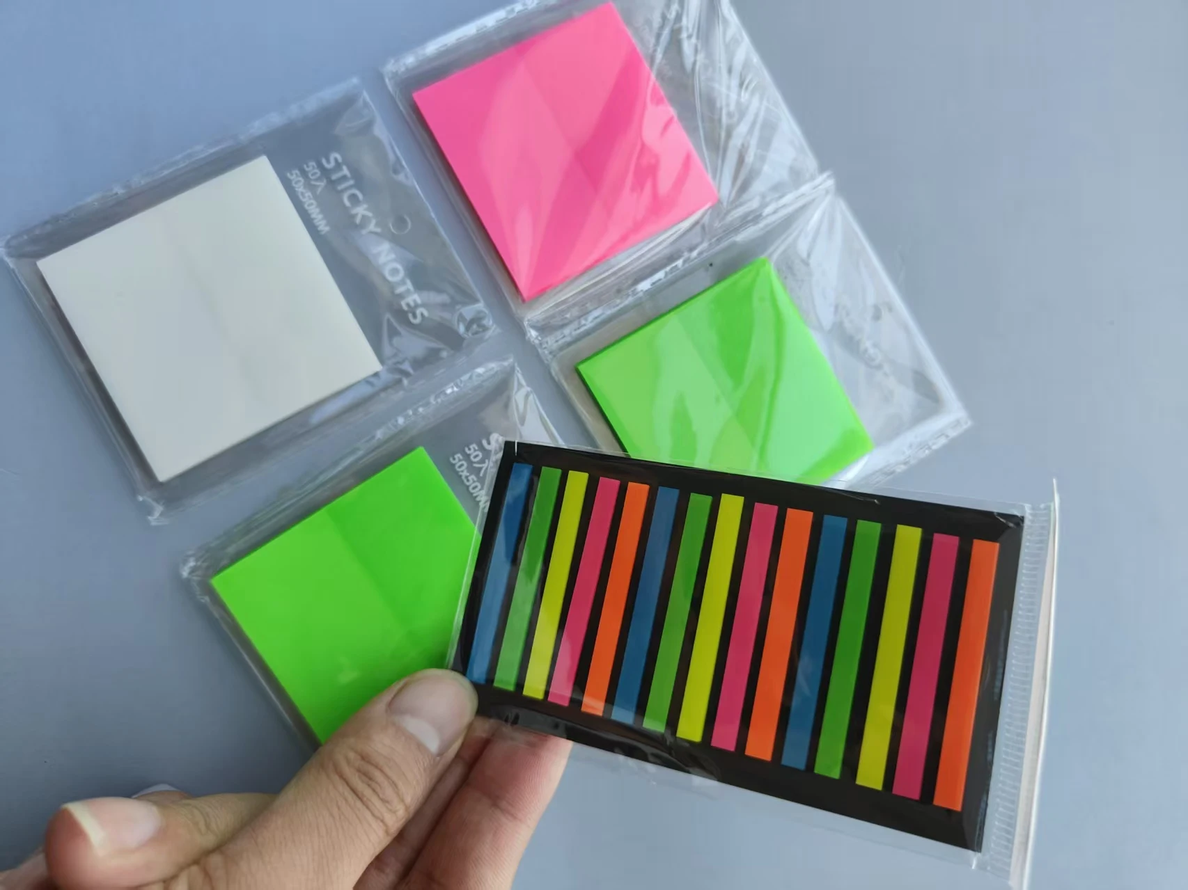 กระดาษโน้ตแบบใส 8 แพ็ค, สติกเกอร์โน้ตแบบลอกออกได้, กระดาษโน้ต, สมุดโน้ตใส อุปกรณ์เครื่องเขียนสำหรับโรงเรียนและสำนักงาน, แถบโน้ตแบบติด