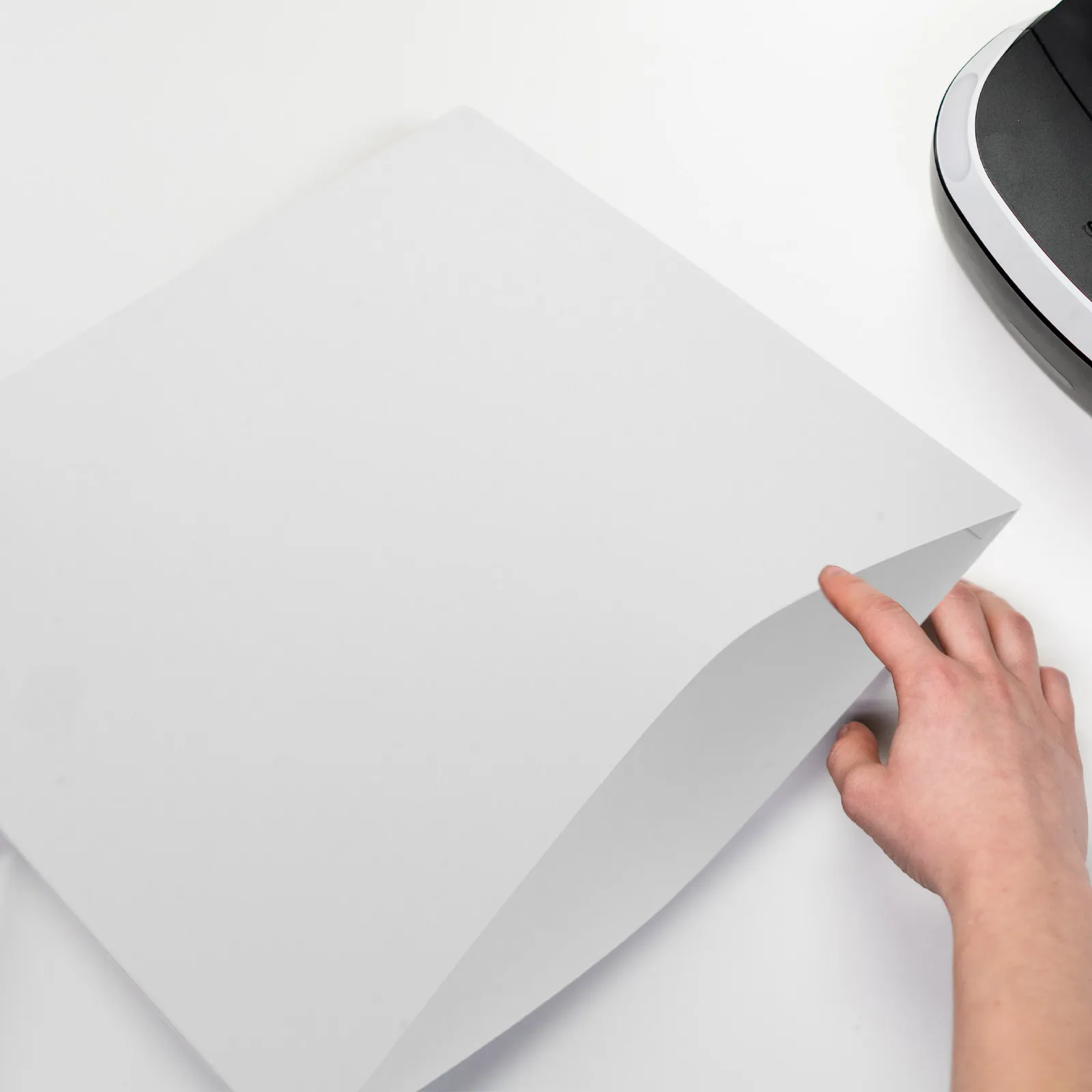 12Pcs Vinyl Record Inner Sleeves 12 Inch White Kraft Paper Scratch Resistant Protective Album Jackets Record Storage Paper