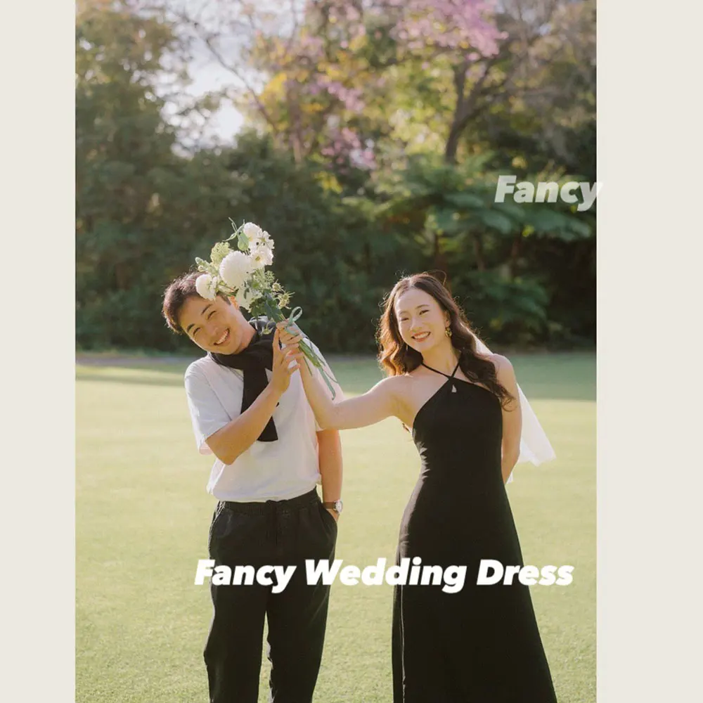 

Необычное простое свадебное платье трапециевидной формы с лямкой на шее, эластичное атласное вечернее платье без рукавов, длиной до пола, корсет сзади по индивидуальному заказу