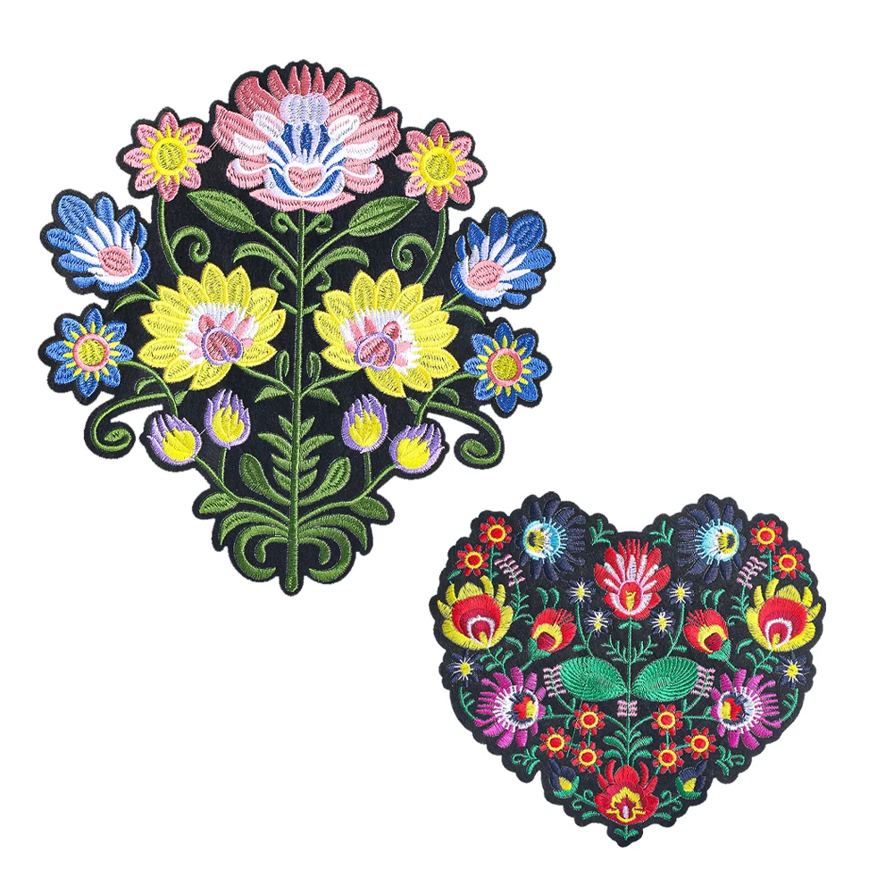 Herzblumenstrauß Bestickter Aufnäher zum Aufbügeln oder Aufnähen, Ethnische Blumenapplikation für Jacke, Hoodie, Pullover, Ethnisches Dekor, Geschenk für Frauen – Detail 2