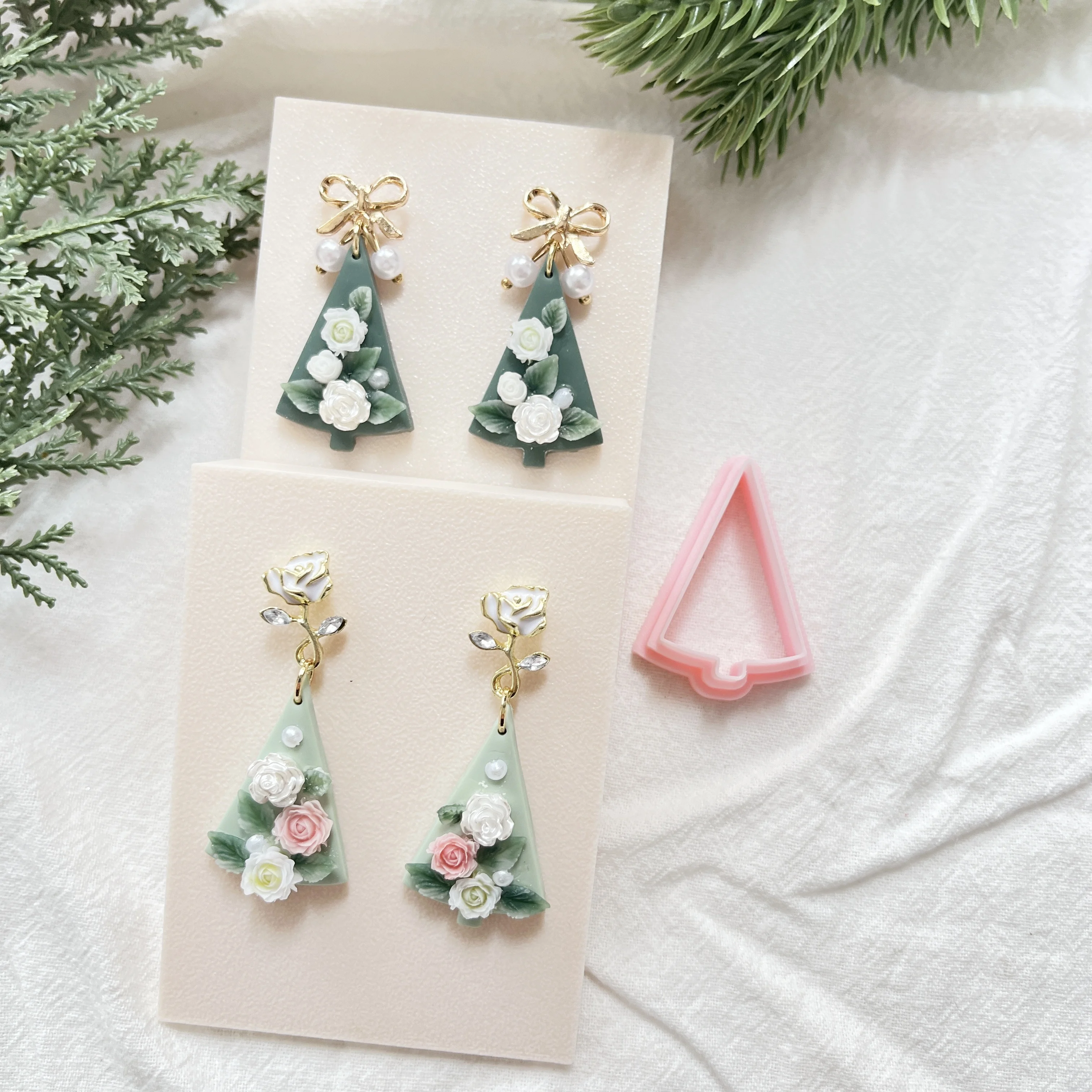 

Christmas Tree Embossing Cutter - 1pc Polymer Clay Tool for Festive Holiday Crafts, No Power Needed