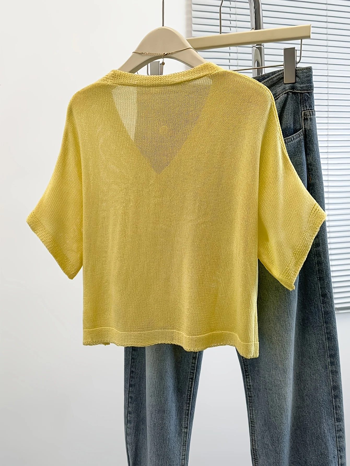 Women's V-Neck Loose Casual Short Sleeve Cardigan, Summer Lightweight Sun Protection Knitwear, Stylish Minimalist Versatile Cove