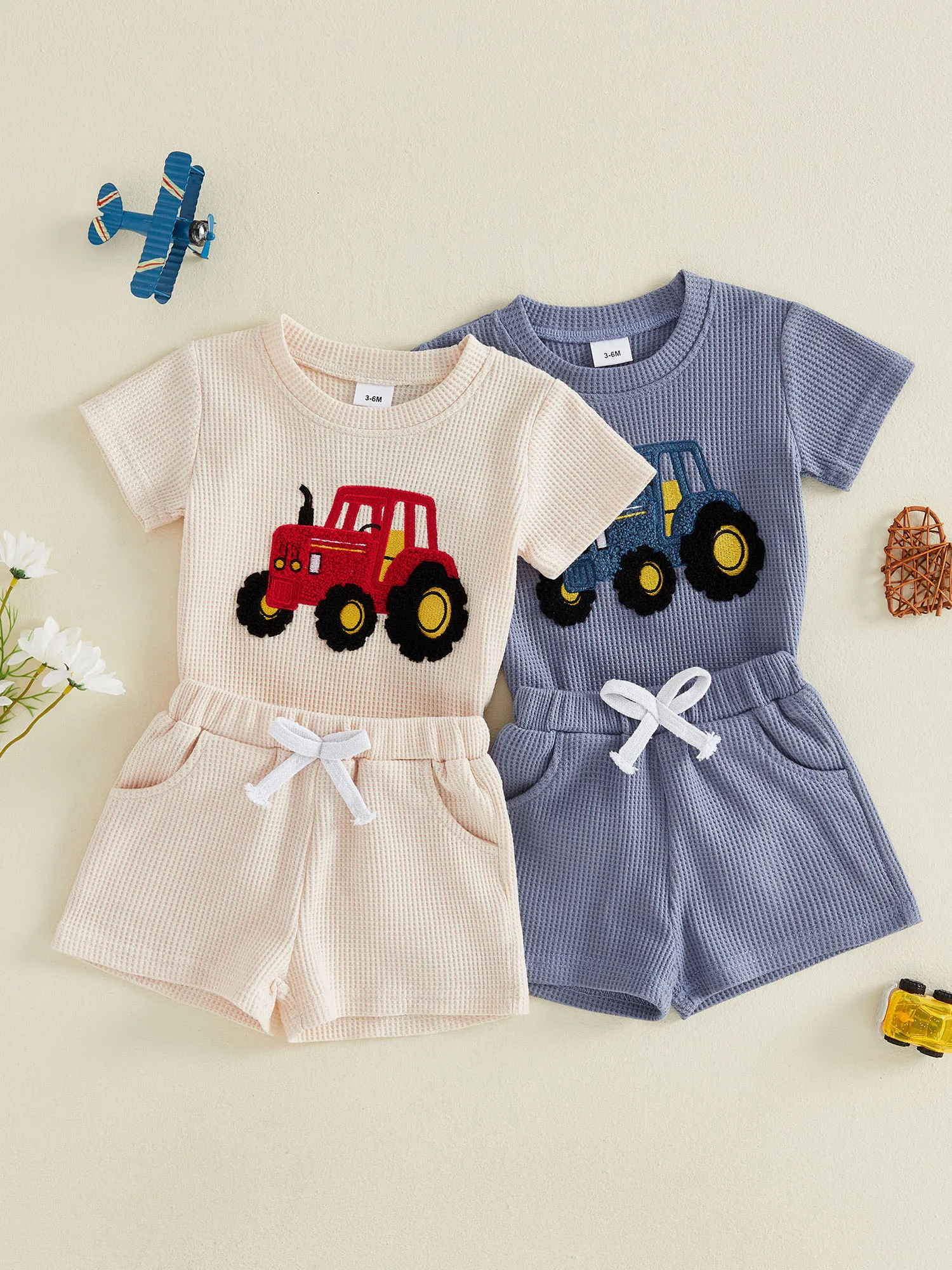 

Повседневный летний комплект для маленьких мальчиков с принтом трактора, комбинезоном с круглым вырезом и короткими рукавами, а также шортами, комплект из 2 предметов для стильного образа