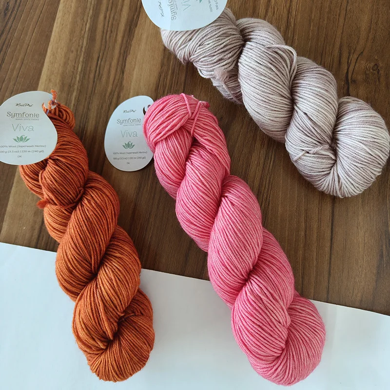 1piece 100g Symfonie Handdyed Yarns Viva 100% Superwash Merino DK Yarns