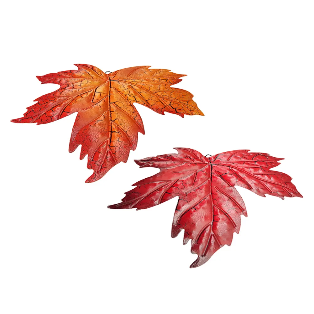 

2 Pcs Wall Hanging Rustic Leaves Vintage Decoration Retro Fall Maple Leaf Iron