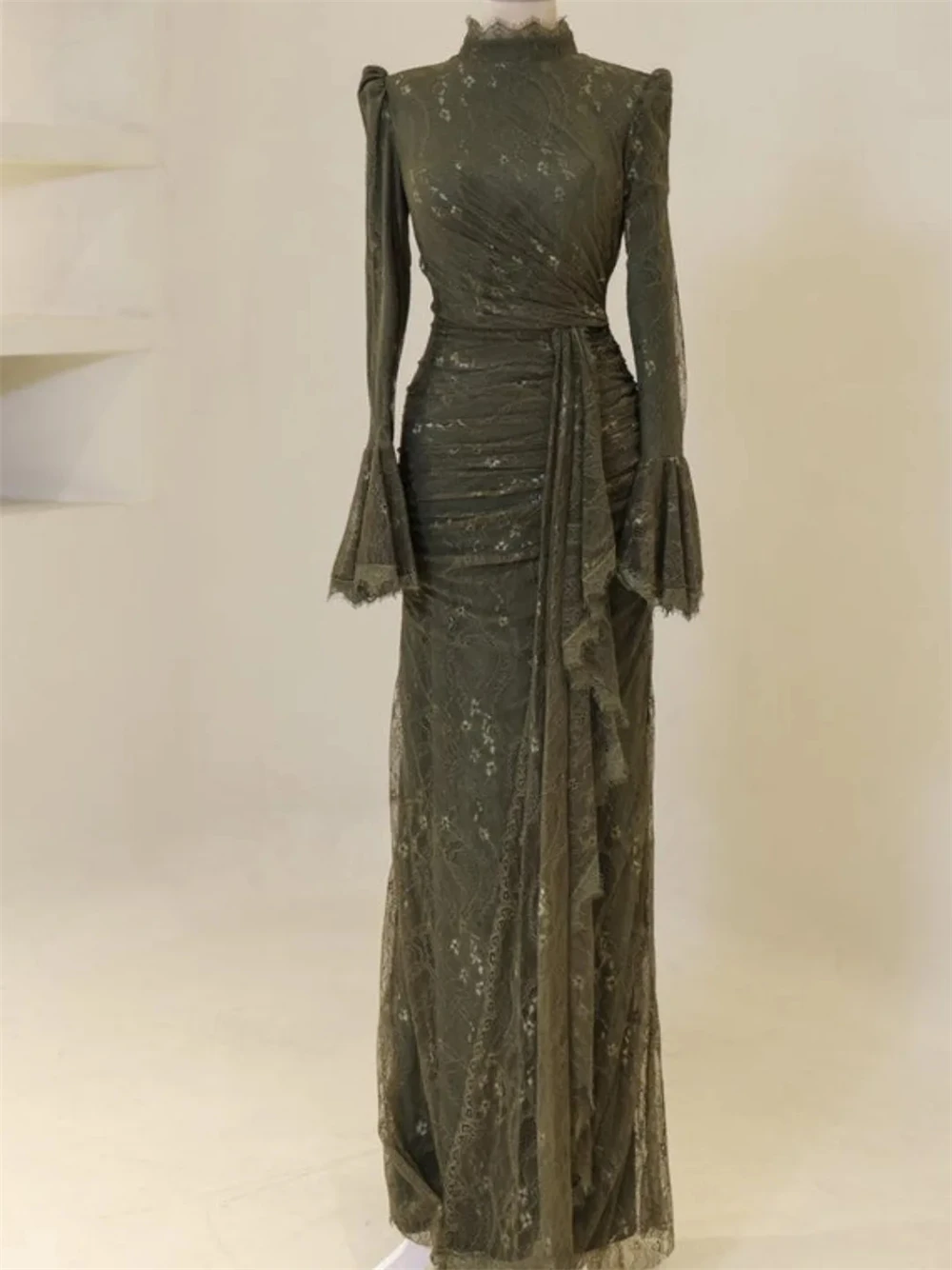 

Элегантное зеленое кружевное вечернее платье по индивидуальному заказу, вечернее платье знаменитостей с круглым вырезом и длинными рукавами, классическое прямое вечернее платье на молнии сзади