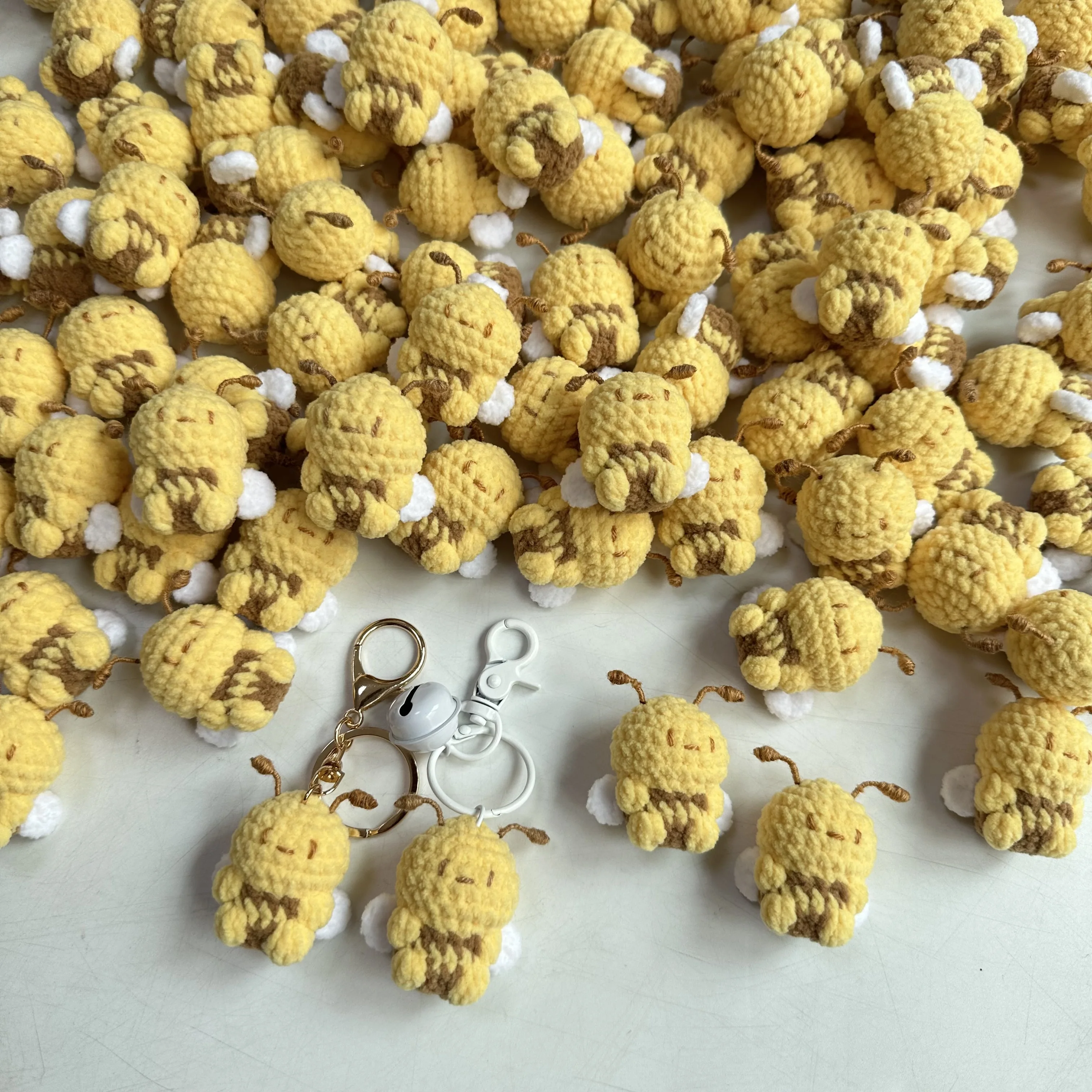 Wholesale Handmade 4cm Cute Knitting Bee Keychain Little Bees Keychain Pendant Keyring Keyholder Party Jewelry Gifts