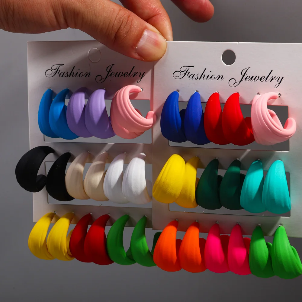 9Pair/Set Korean Geometric Acrylic Hoop Earrings for Women Mulicolor Circle Heart Huggies Earring Statement Jewelry Lightweight