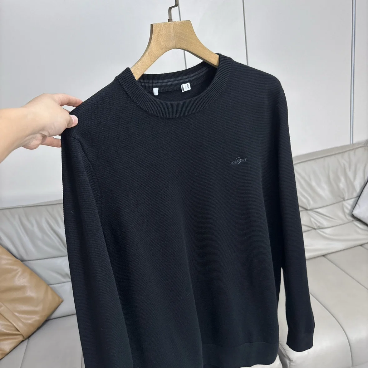 

Casual round Ne Knitted Sweater Men's Faion Urban Sle Embroidered Inner Wear Versatile Autumn Winter Comfortable Breath...