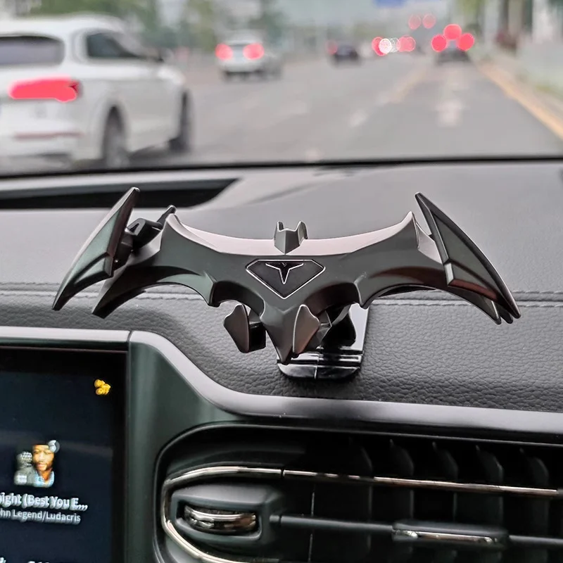 High Quality Batman Gravity Buckle Type Car Phone Holders Air Outlet Navigation Support Frame Suitable For All 4-6.5 Inch Device