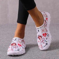 Nurse Flat Shoes Women Print Breathable Sneakers Slip-on Light Non-slip Flats Ladies Soft Bottom Loafer Casual Sports Mocasines