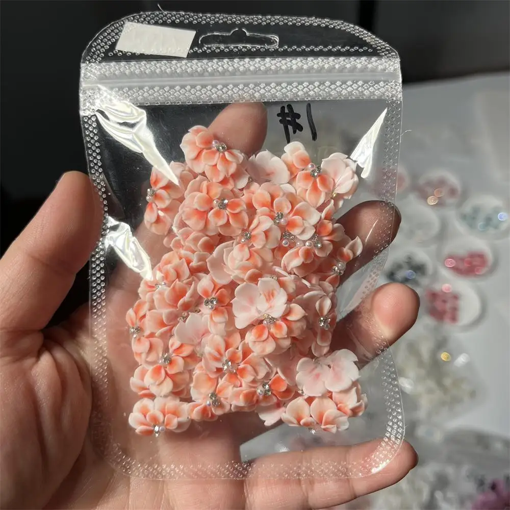 10 sztuk 3D wykwintne rzeźba wzór kwiatowy Nail Art Charms symulacja rzeźbione części Floret AB diament żywy motyl ozdoba do paznokci