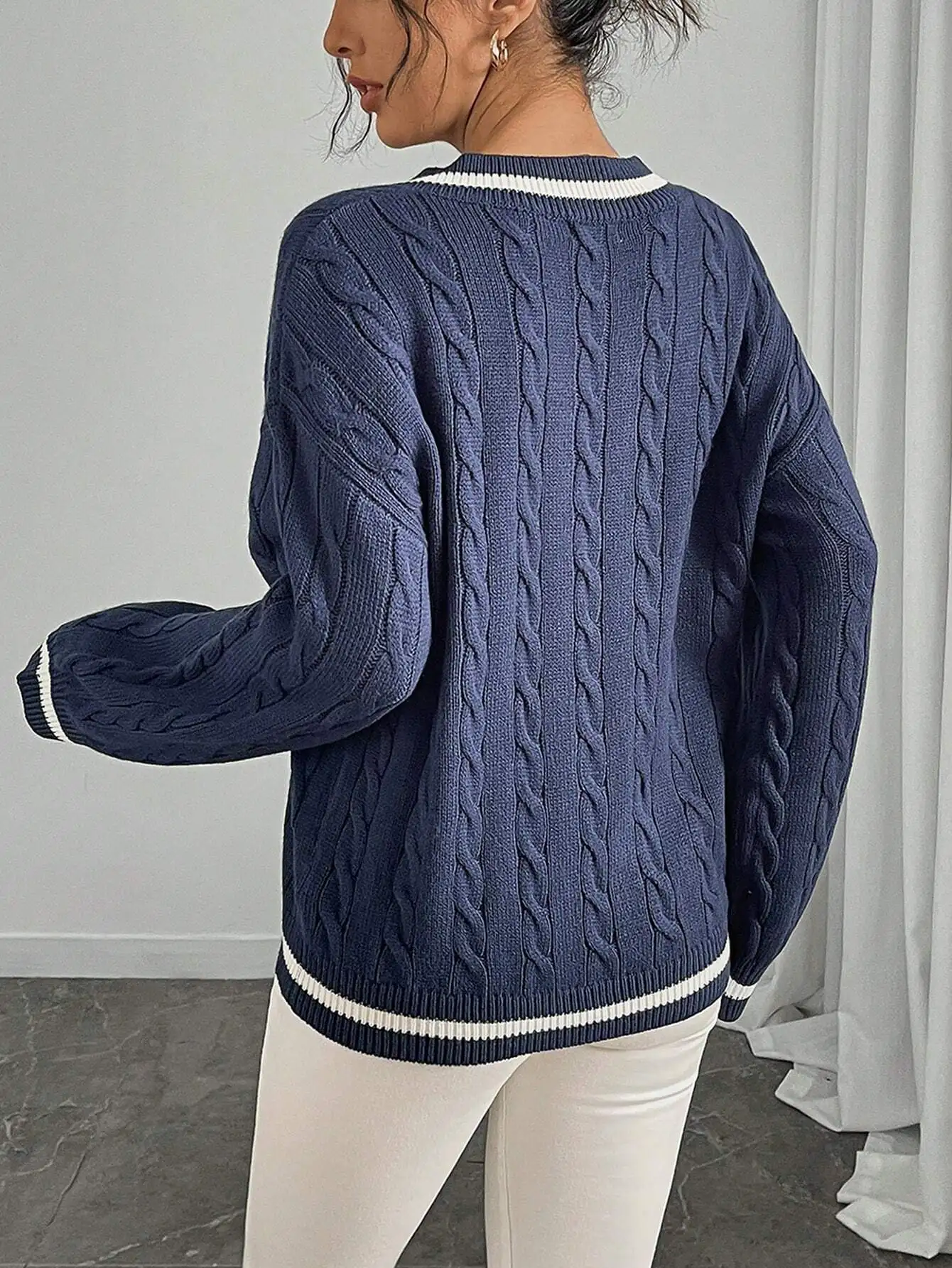 المرأة عارضة الخامس الرقبة طويلة الأكمام محبوك أعلى الملتوية دونات الشكل فضفاضة تناسب نمط عصري