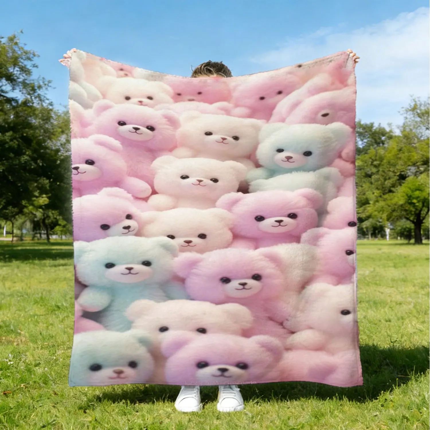 A Soft And Warm Adorable Multicolored Bear Print Outdoor Blanket, Cozy And Casual, Suitable for The Office, Perfect for Camping