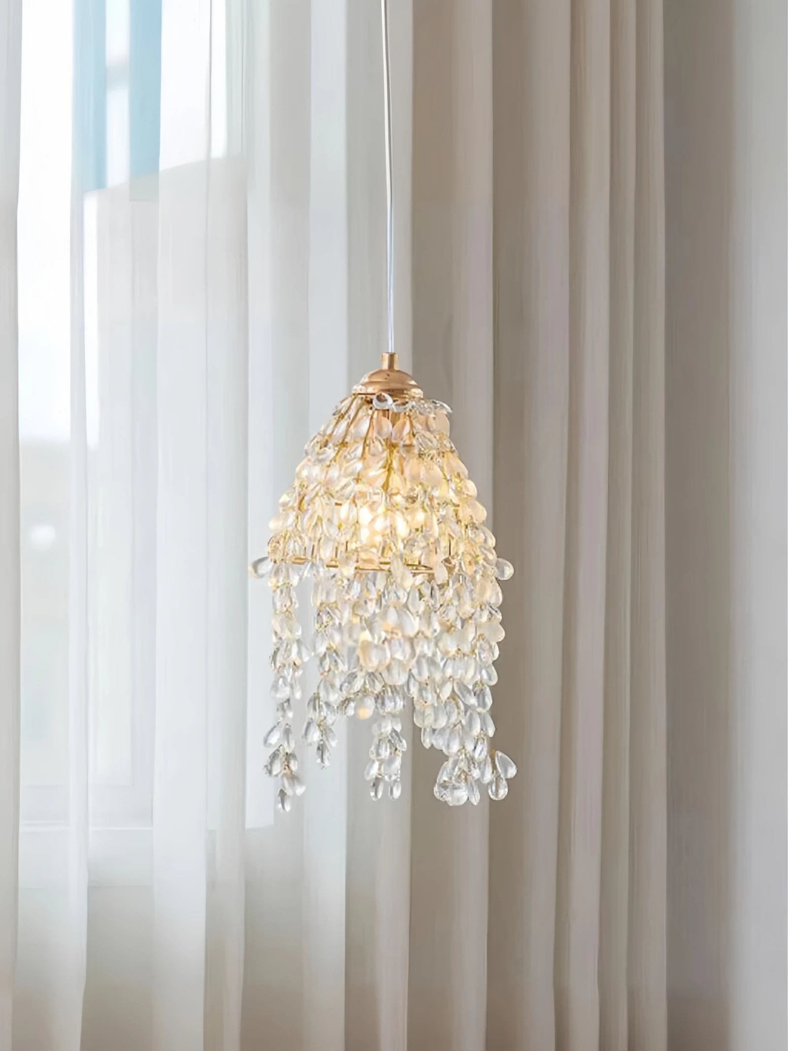 Nordic Creative Crystal Droplets Chandelier For Bedroom Living Room Decor Hanging Lamp Modern Luxury Glass Grapes Pendant Light
