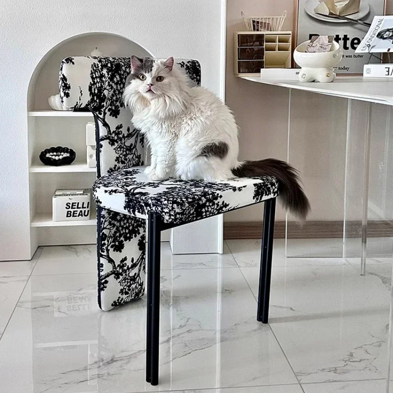 Designer Leopard Print Dining Chairs Retro Vanity Stool For Bedroom Space-Saving Kitchen Chair Compact Artistic Home Furniture