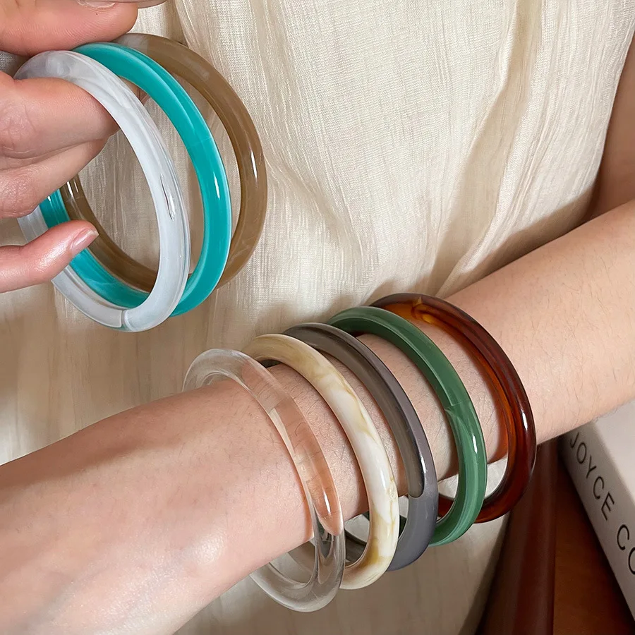 Light Weight Thin Resin Acrylic Smudging Bangles Women's Fashion Imitation Jade Bracelet Exquisite Party Banquet Hand Jewelry
