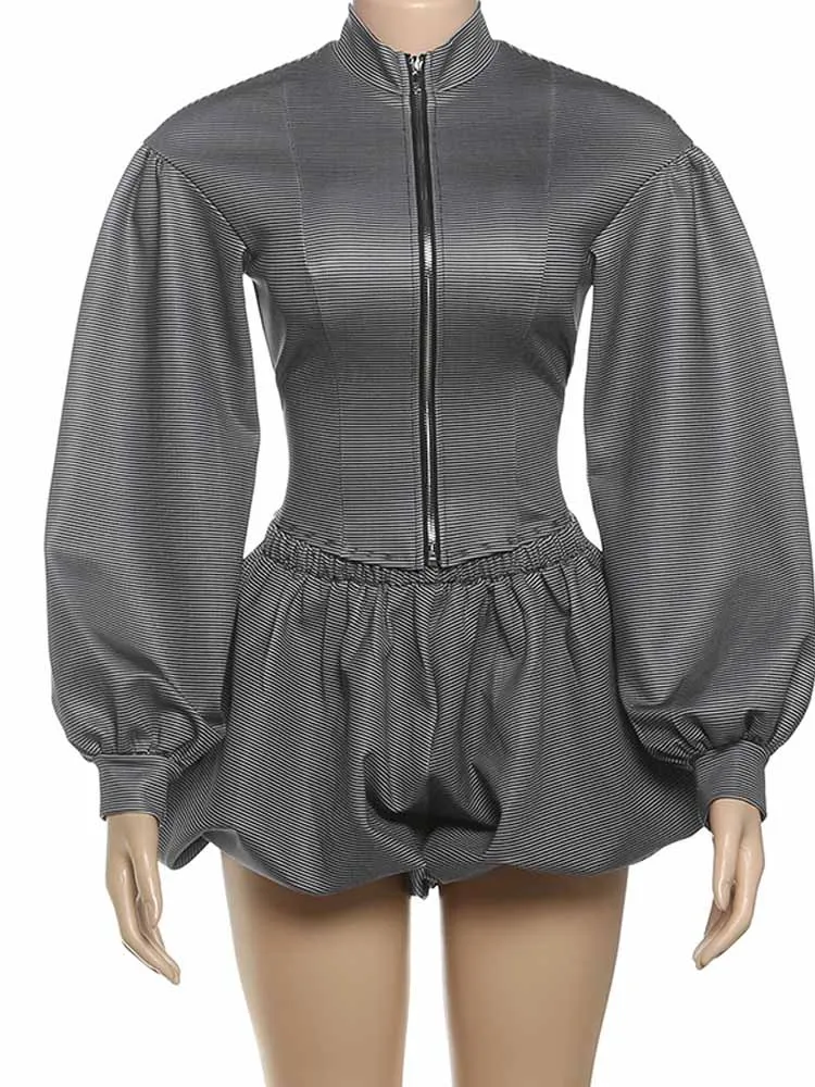 MCDV Set Celana Pendek Jaket Modis Bergaris Mantel Bomber Ritsleting Leher Berdiri Lengan Panjang Wanita Celana Pendek Kuncup Mini 2 Potong Pakaian Wanita Jalanan