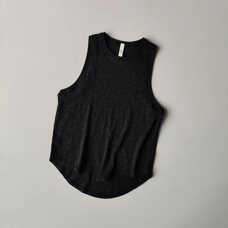 Men's Summer Ice Silk Quick Dry T-Shirt Breathable Mesh Vest Sports Top Sweat Wicking Trendy Clothing