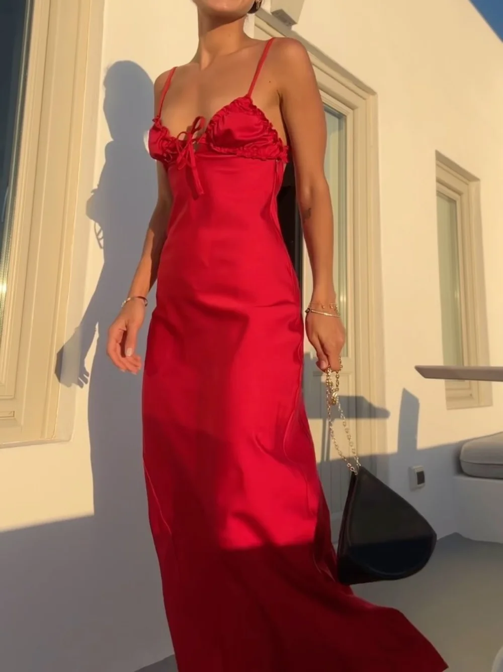 Elegante roze satijnen backless jarreteljurk voor dames, zomermode, stijlvolle vakantie, stranddatum, feestjurk