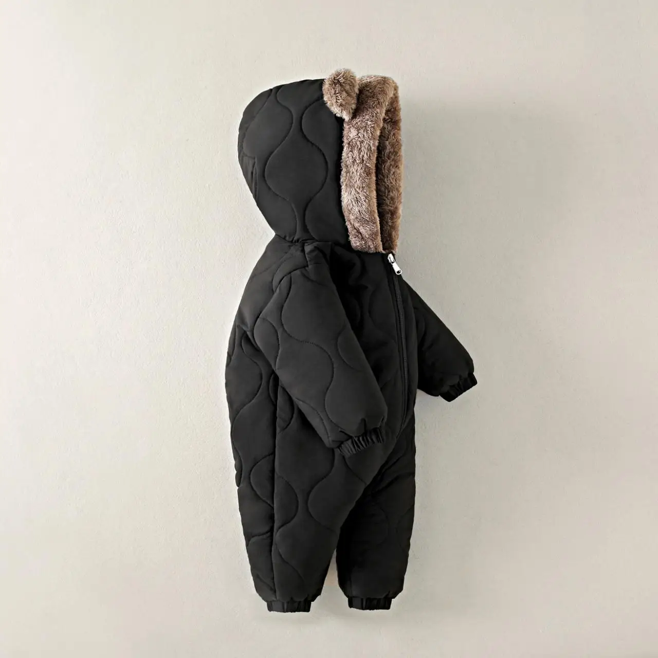 Neugeborenen-Jungenkleidung für Herbst und Winter, Fleece-gefütterter Kapuzen-Strampler, Perfekt für Outdoor-Aktivitäten, Kleinkind-Mädchenkleidung – Detail 4