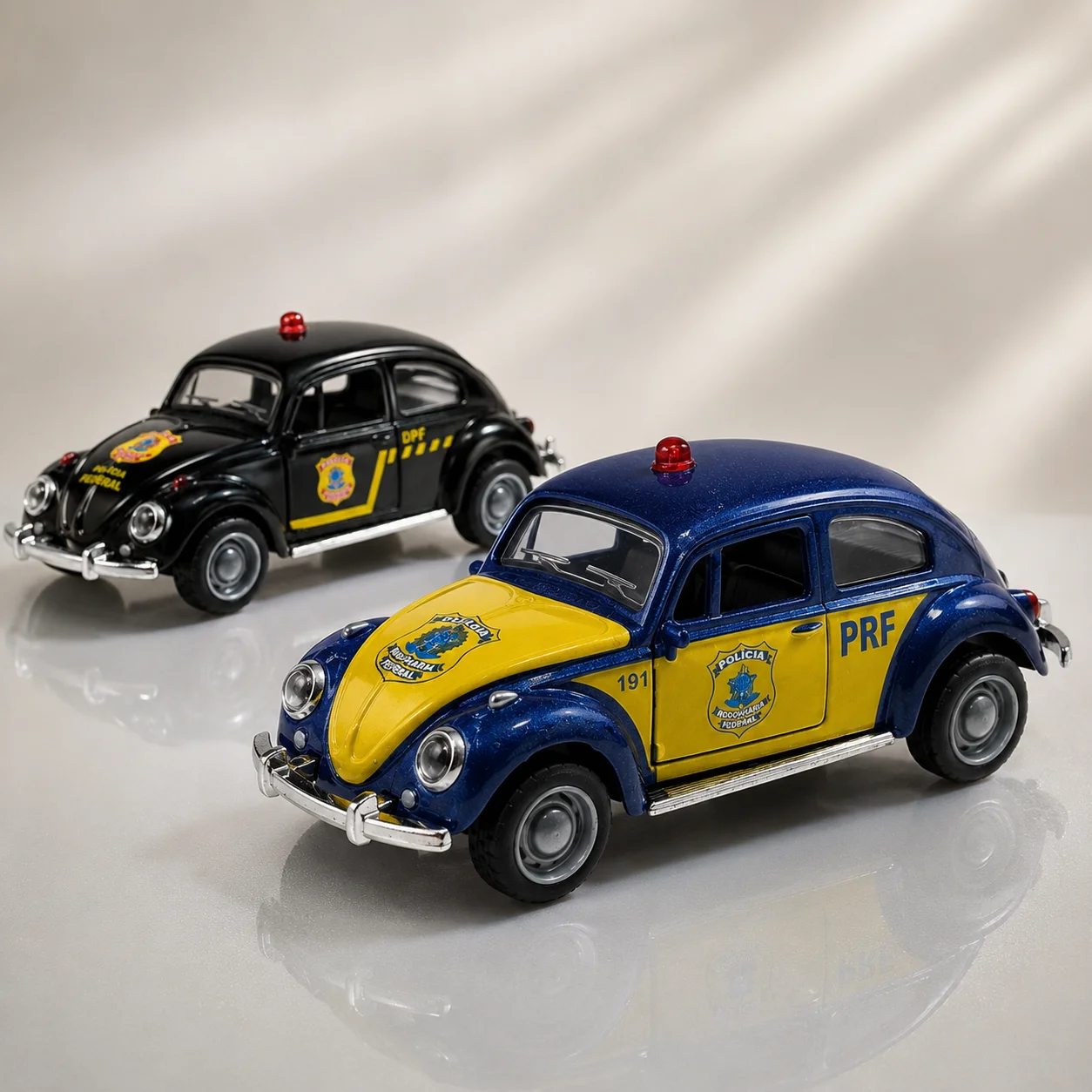(Corrugated Box) Diecast Beetle Police Car Toy Car, Powerful Spring, Metal Casting, Boys' Toy, the Best Gift.
