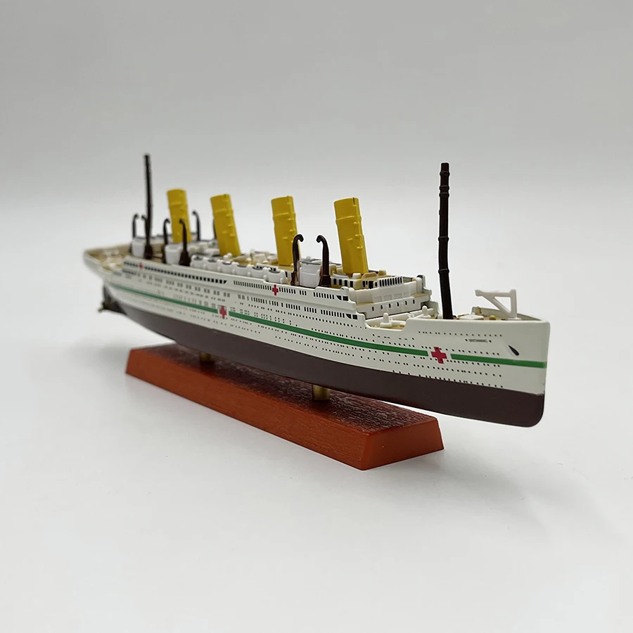 1:1250 Diecast Ship Model Toy ATLAS HMHS Britannic Ocean Liner Cruiser For Collection